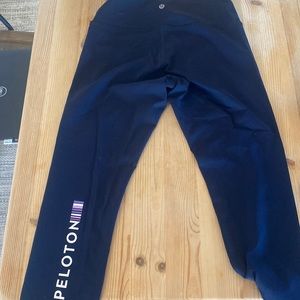 Peloton Lululemon cropped leggings